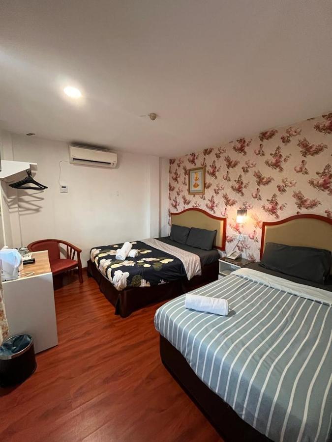 Mr Hotel Nusa Bestari Skudai Exterior photo