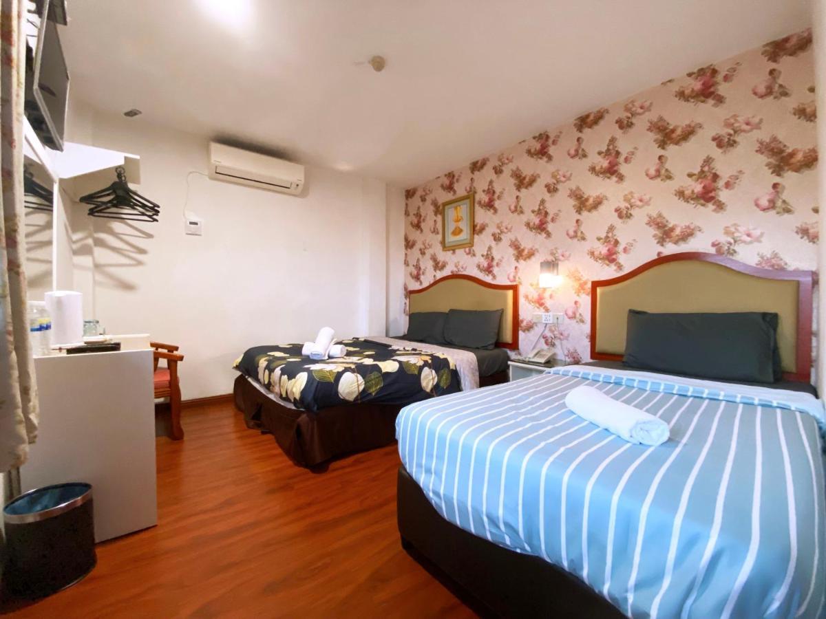 Mr Hotel Nusa Bestari Skudai Exterior photo